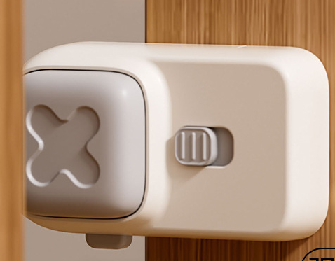 Silicone anti-pinch door block